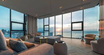 Sea View 2 Bed Room Unit Central Pattaya
