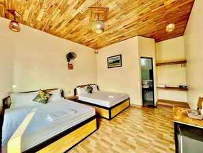 Kamar Double, balkon, pemandangan halaman | Kedap suara, setrika/meja setrika, dan Wi-Fi gratis