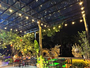 Front of property - Tràng An Dragon Homestay (Hoa Lu)