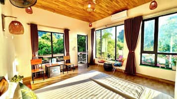 Standard Double Room Single Use, Balcony | Soundproofing, iron/ironing board, free WiFi