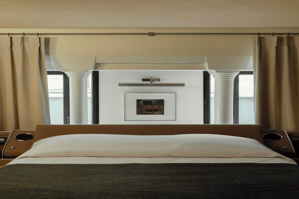 1 bedroom, iron/ironing board, bed sheets