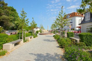 Property grounds - Villa Daheim - Apartment Mondgelee: Balcony (Breege)