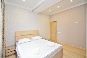 Apartment, 2 Bedrooms | Iron/ironing board, free WiFi