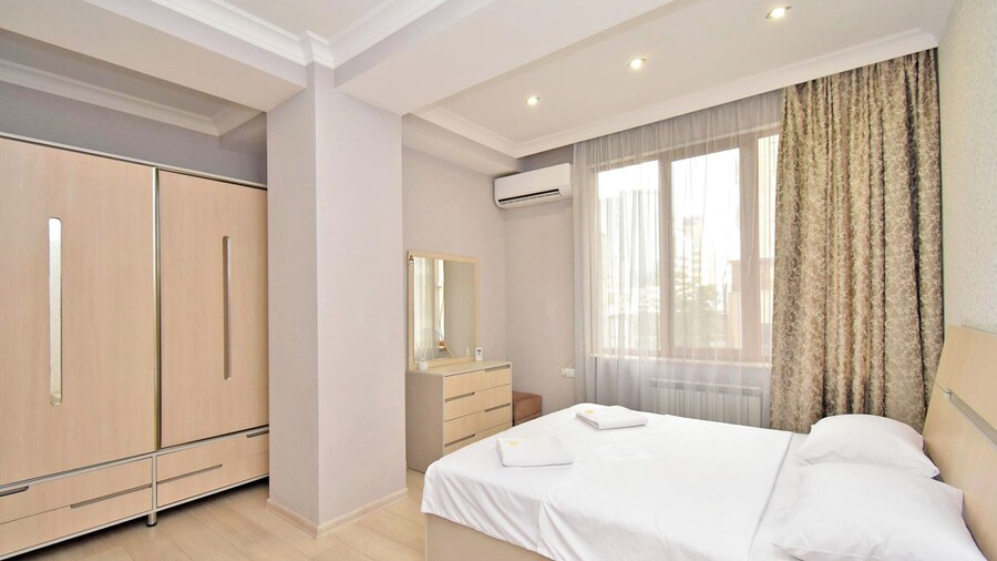 Apartment by Luxe Group TT113