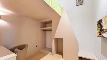 Habitación Confort doble | Escritorio, espacio para trabajar con un portátil, wifi gratis