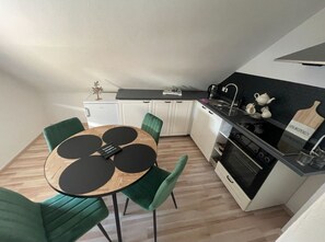 Private kitchen - Cozy vacation apartment m (Rüdesheim am Rhein)