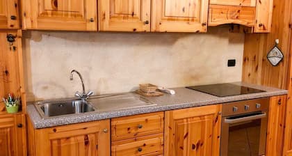 LUCKY'S CHALET A FEW STEPS FROM THE SKI SLOPES