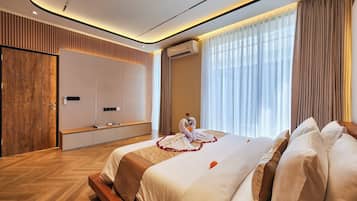 Caja de seguridad en la habitación y escritorio