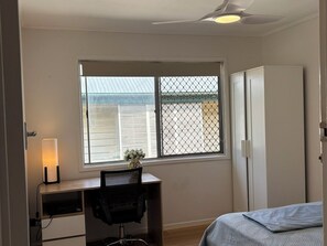 3 bedrooms, WiFi, bed sheets