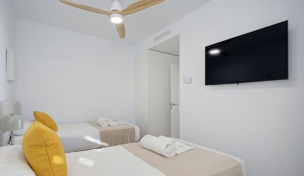 2 bedrooms, iron/ironing board, travel crib, free WiFi