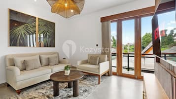 Villa, 3 Bedrooms, Balcony, Pool View
