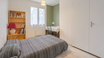 4 Schlafzimmer, Bügeleisen/Bügelbrett, WLAN, Bettwäsche