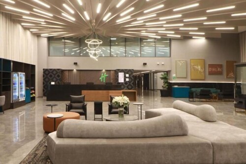 Holiday Inn and Suites Mexico Felipe Angeles Airport