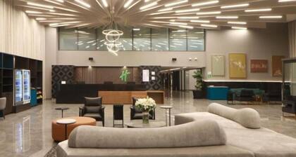 Holiday Inn and Suites Mexico Felipe Angeles Airport