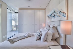 2 slaapkamers, een strijkplank/strijkijzer, wifi, beddengoed
