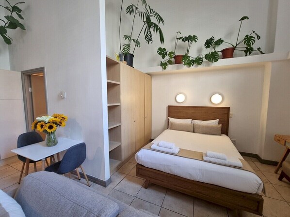 1 bedroom, iron/ironing board, WiFi, bed sheets