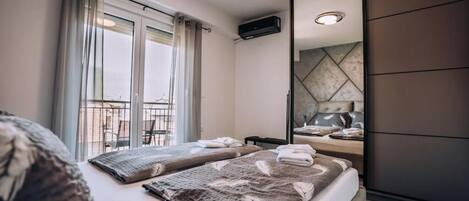 1 bedroom, iron/ironing board, WiFi, bed sheets