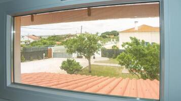 Appartement Classique, 2 lits une place, coin cuisine, vue jardin | Chambres insonorisées, fer et planche à repasser, Wi-Fi gratuit