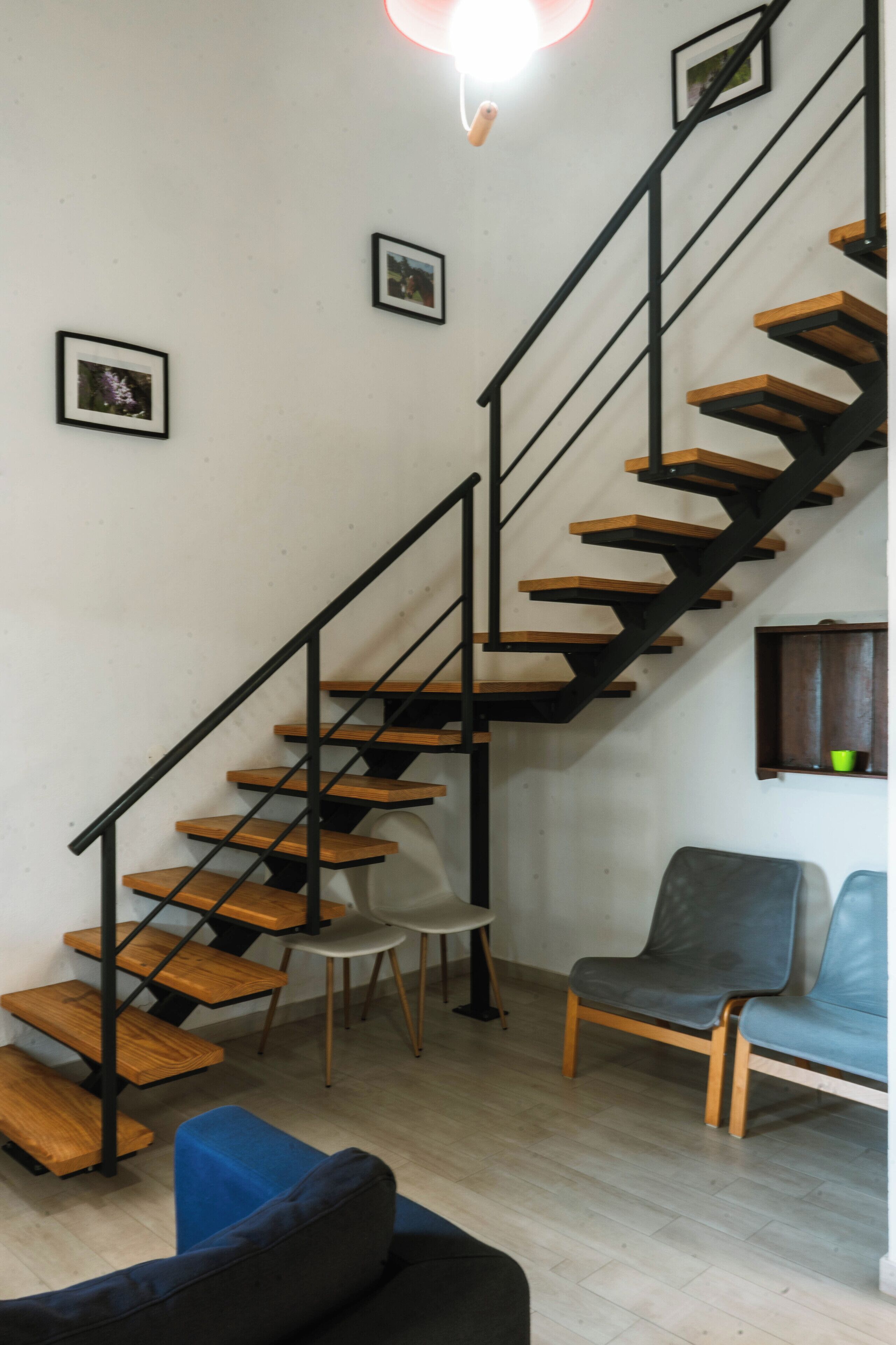 Classic Apartment, Multiple Beds, Kitchenette, Garden View | Living area