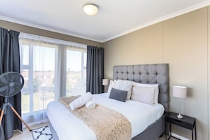 2 chambres, fer et planche à repasser, Wi-Fi, literie fournie