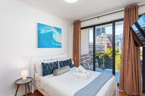 2 chambres, fer et planche à repasser, Wi-Fi, draps fournis