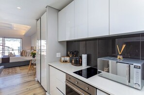 Fridge, microwave, oven, stovetop - Two Twenty Loop 309 by CTHA (Cape Town)