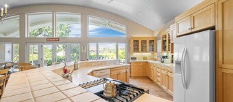 Vineyard Villa w/ Pool, Spa & Bocce Ball + Mins to Park & Dining | Lawndale Road