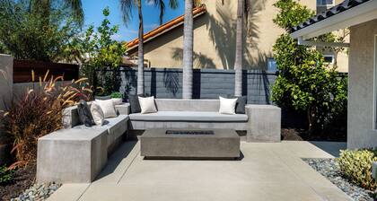 Modern SoCal Escape with Outdoor Grill & Lush Lounge Areas | Casa Cordero