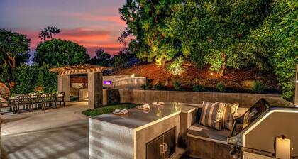 Modern SoCal Escape with Outdoor Grill & Lush Lounge Areas | Casa Cordero