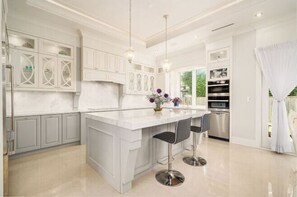 Restaurant - Vancouver Shangrila House (Richmond)