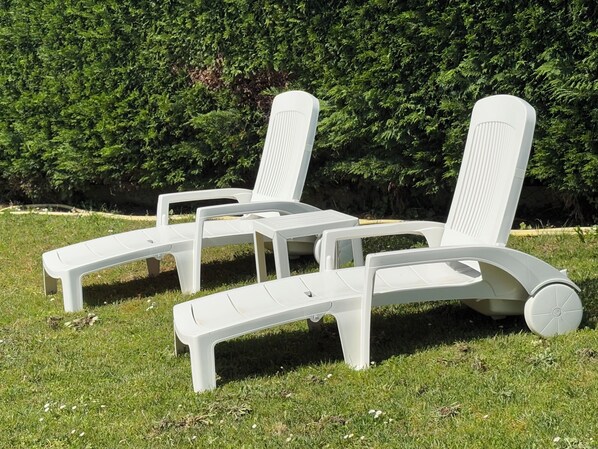 Property grounds - House in quiet area St palais sur mer - sleeps 8 (Saint-Palais-sur-Mer)