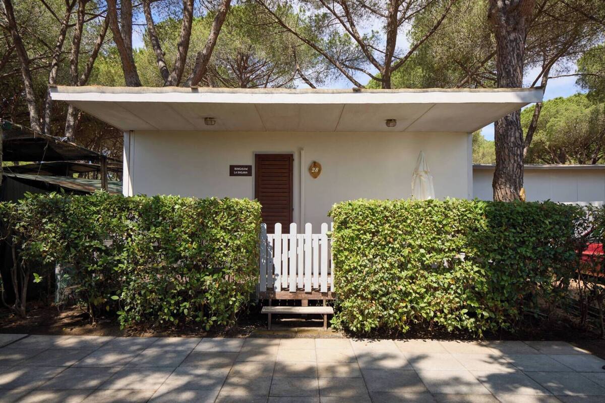 Bungalow Deluxe