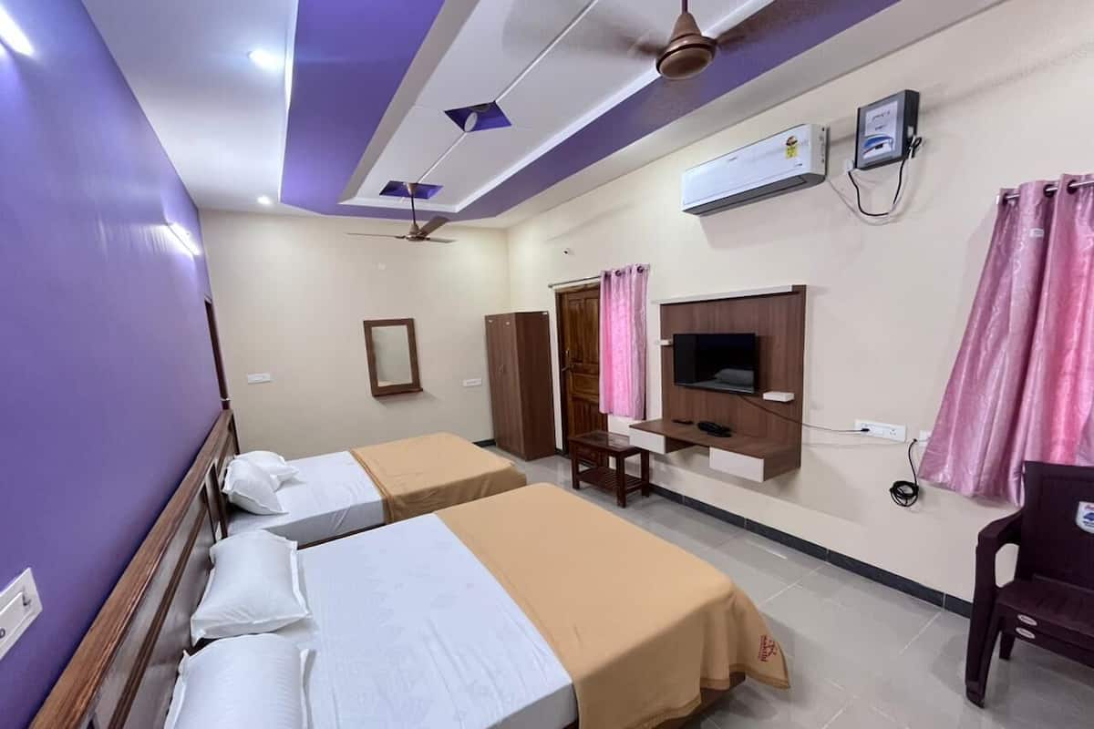 Quadruple Room | Egyptian cotton sheets, premium bedding, free WiFi