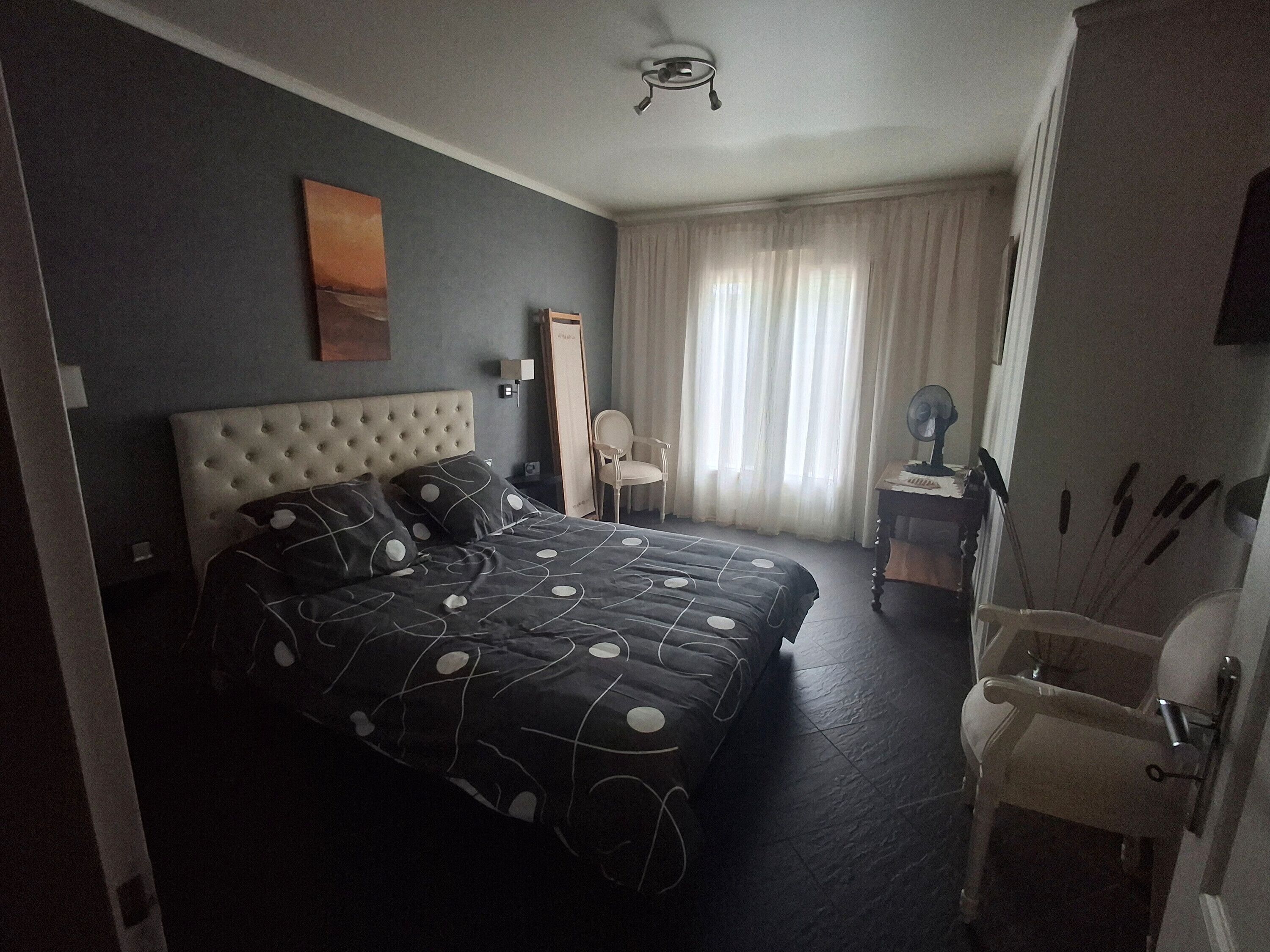 3 bedrooms, WiFi, bed sheets