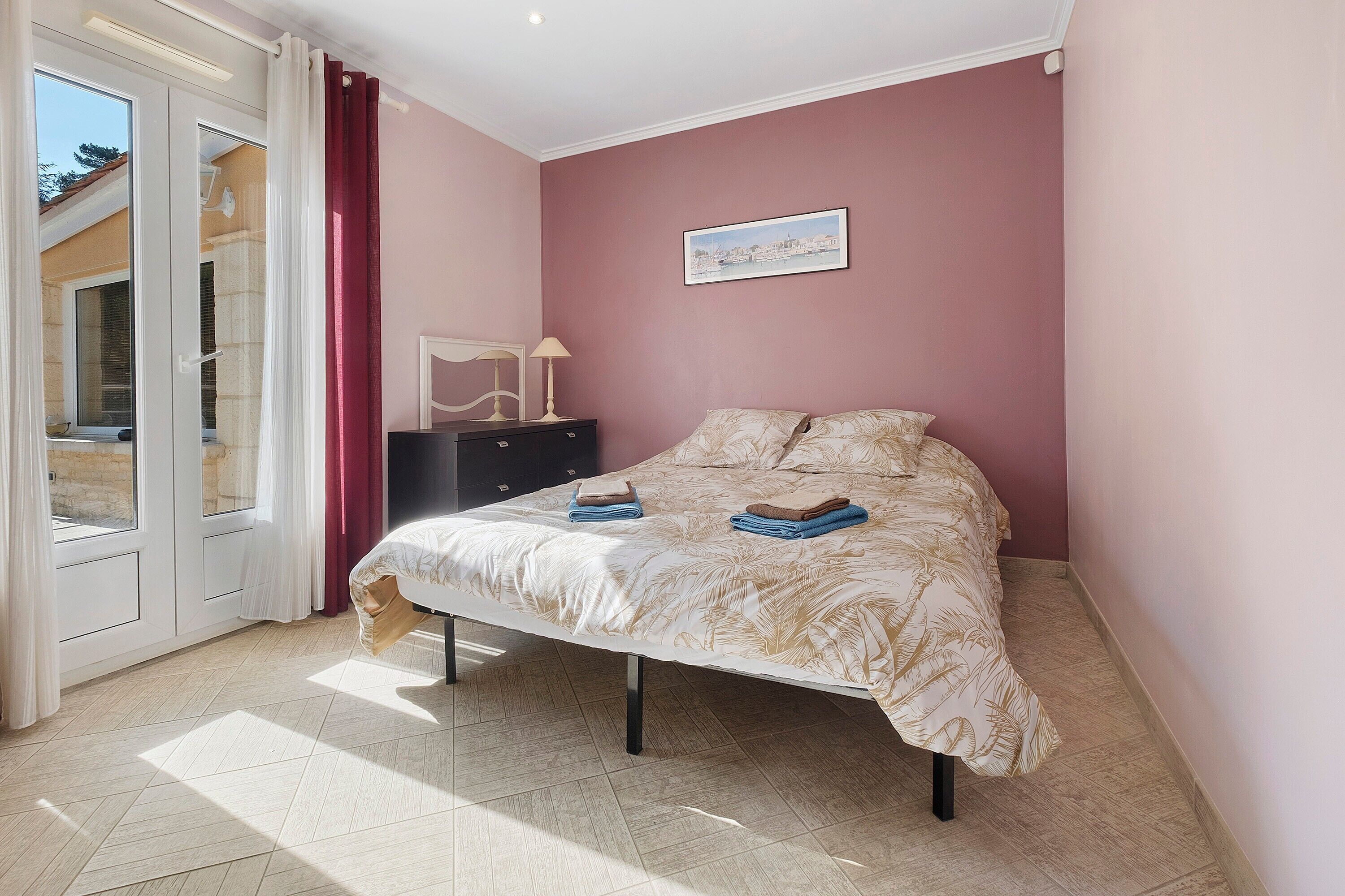 3 camere, Wi-Fi, lenzuola