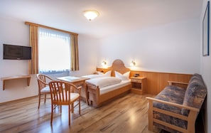 Departamento, balcón, vista a la montaña | Wifi gratis
