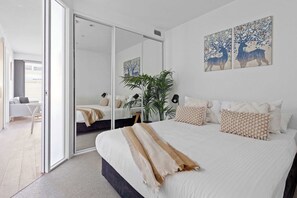 2 Schlafzimmer, Bügeleisen/Bügelbrett, WLAN, Bettwäsche