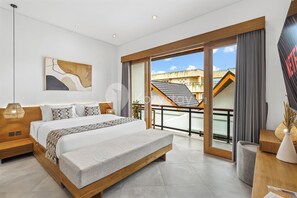 Villa, 2 Bedrooms, Balcony, Pool View | Meja, ruang kerja komputer riba, seterika/papan seterika, Wi-fi percuma