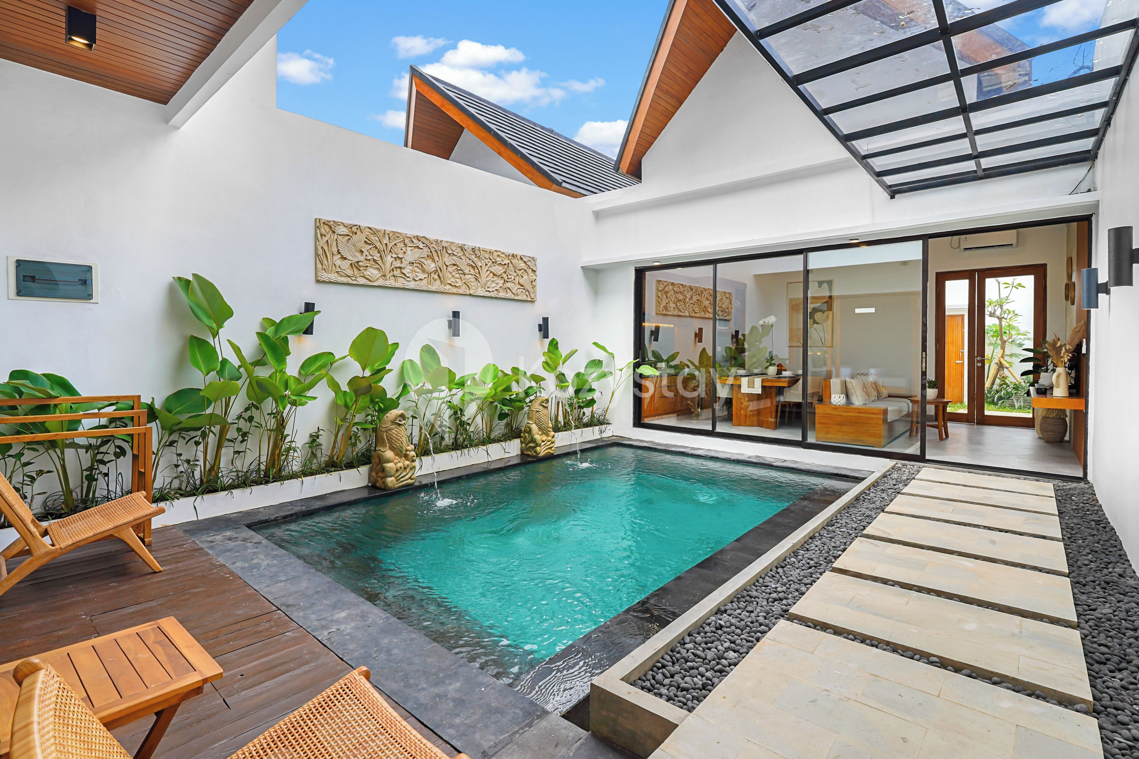 Kolam renang outdoor