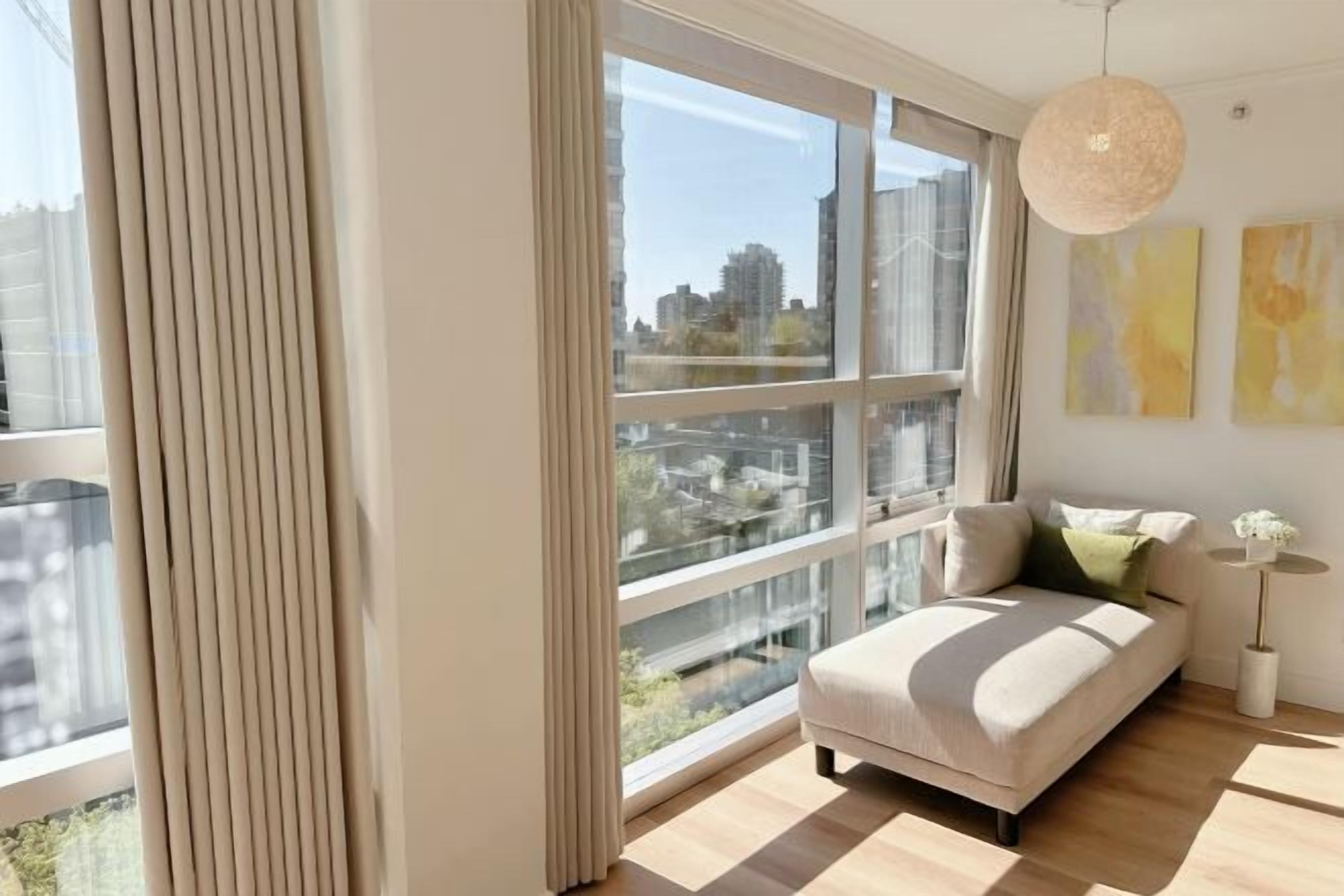 Cots/infant beds