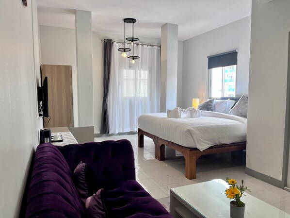 Superior Room, Mountain View | Minibar, in-room safe, laptop workspace, iron/ironing board - Ali House Patong (Patong)