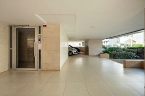Property entrance - Gordon Beach Bright Stay by Sea N' Rent (Tel Aviv)