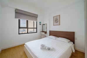 2 bedrooms, iron/ironing board, free WiFi, bed sheets