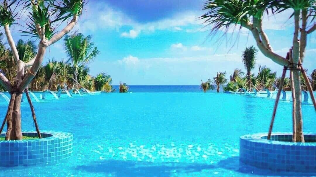 2 piscinas al aire libre