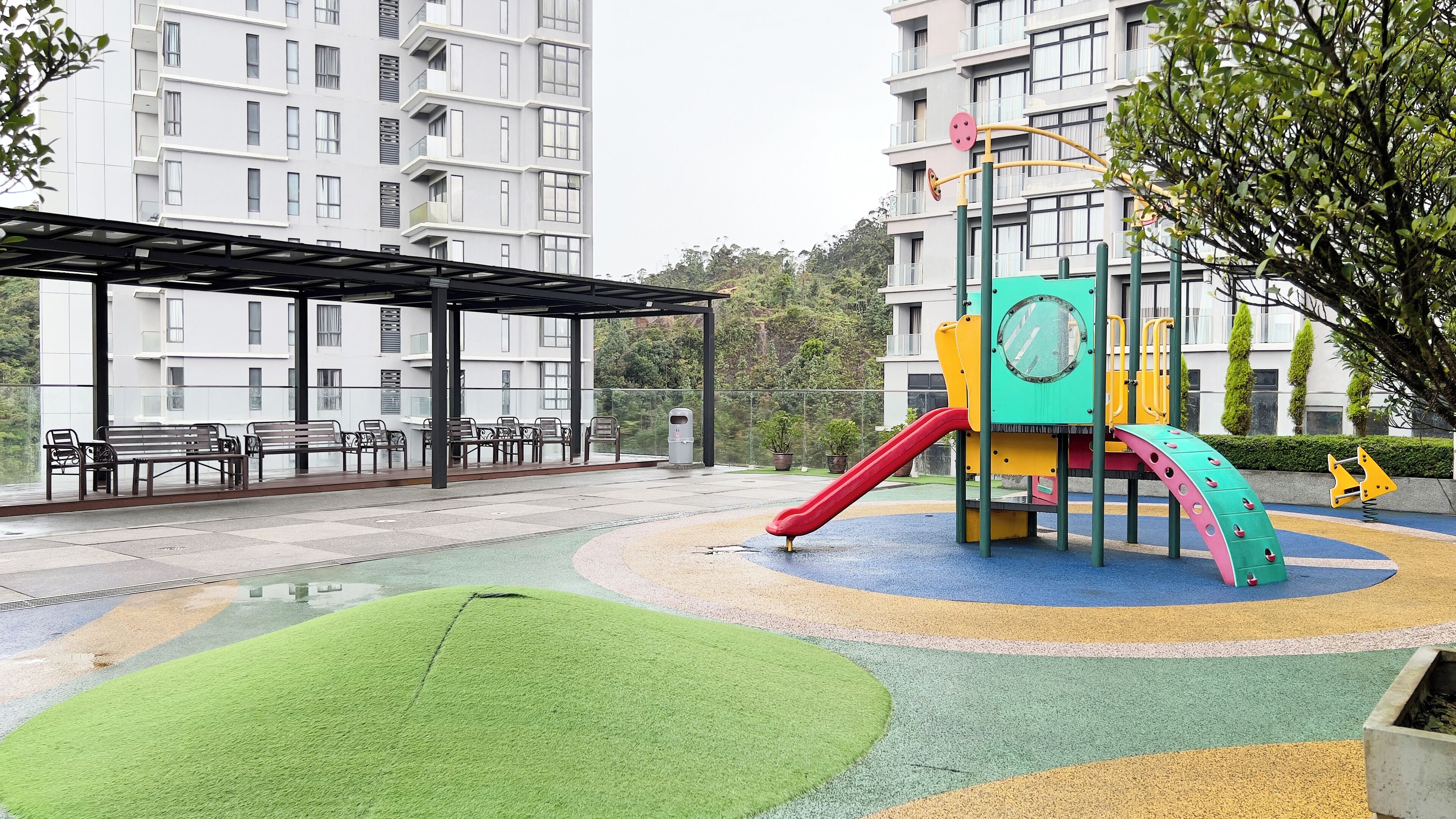 Área de juegos infantiles al aire libre