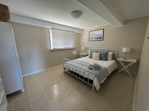 5 عدّة غرف نوم وواي فاي وملاءات أسرّة