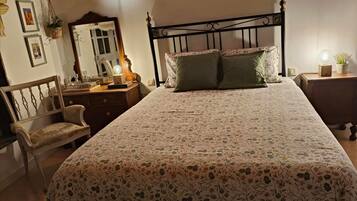 4 Schlafzimmer, Bügeleisen/Bügelbrett, WLAN, Bettwäsche