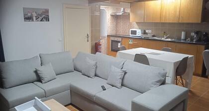 Maison de Vacances 'Do AvĂŽ Almeida' avec Vue sur la Montagne, Balcon et Wi-Fi