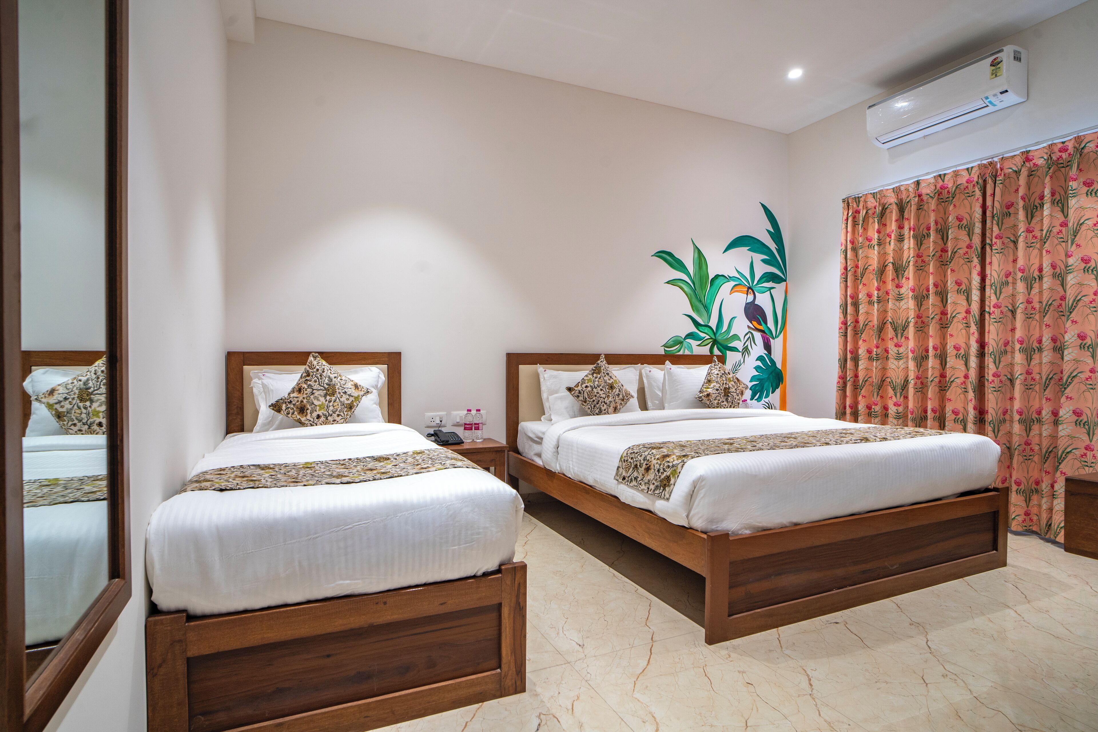 ファミリー スタジオ | アイロン / アイロン台、ベッドシーツ