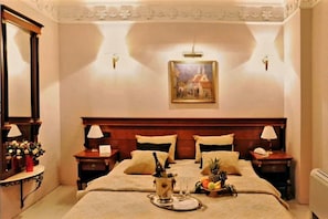 Comfort Double or Twin Room | Soundproofing, free WiFi, bed sheets